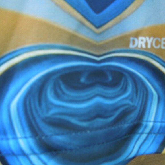 Manchester City concept edition jersey, large - Picture 6 of 11